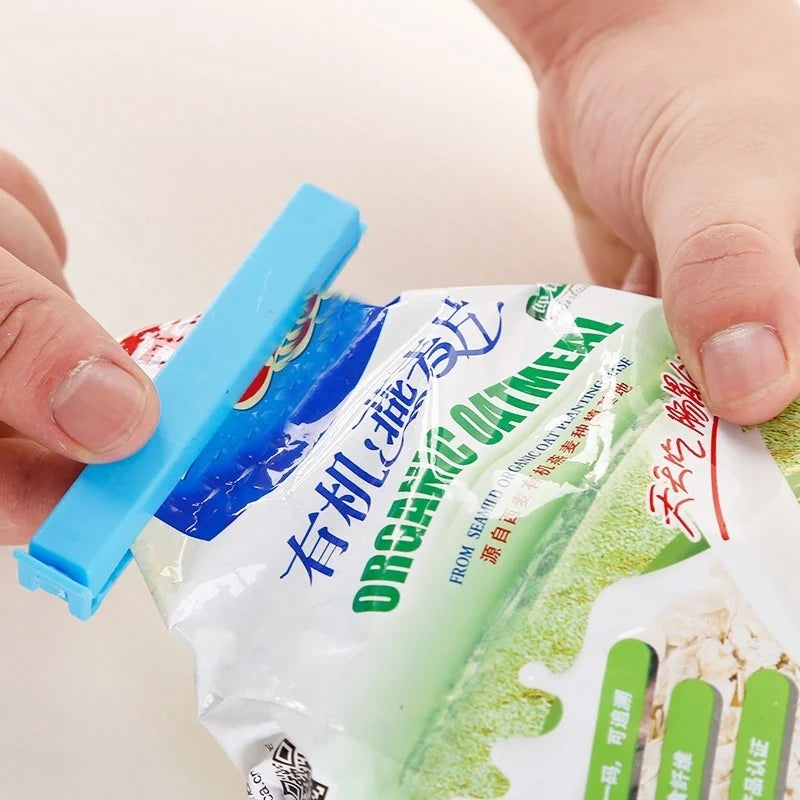 10 pçs plástico doce cor clipes finos saco boca ferramenta de vedação para manter biscoitos de chip fresco casa cozinha suprimentos cor aleatória
